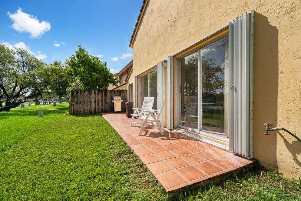 Small Image of 11221 SOUTH WEST 149TH PL, Miami Number 29