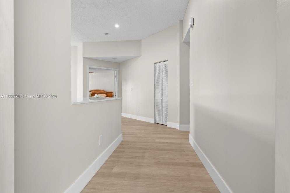 Small Image of 11221 SOUTH WEST 149TH PL, Miami Number 8