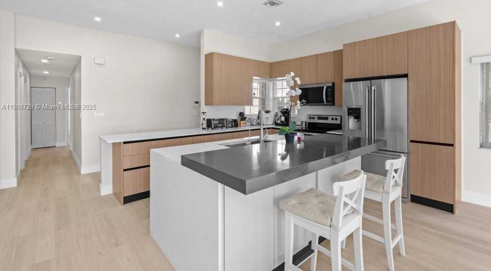 Small Image of 11221 SOUTH WEST 149TH PL, Miami Number 9