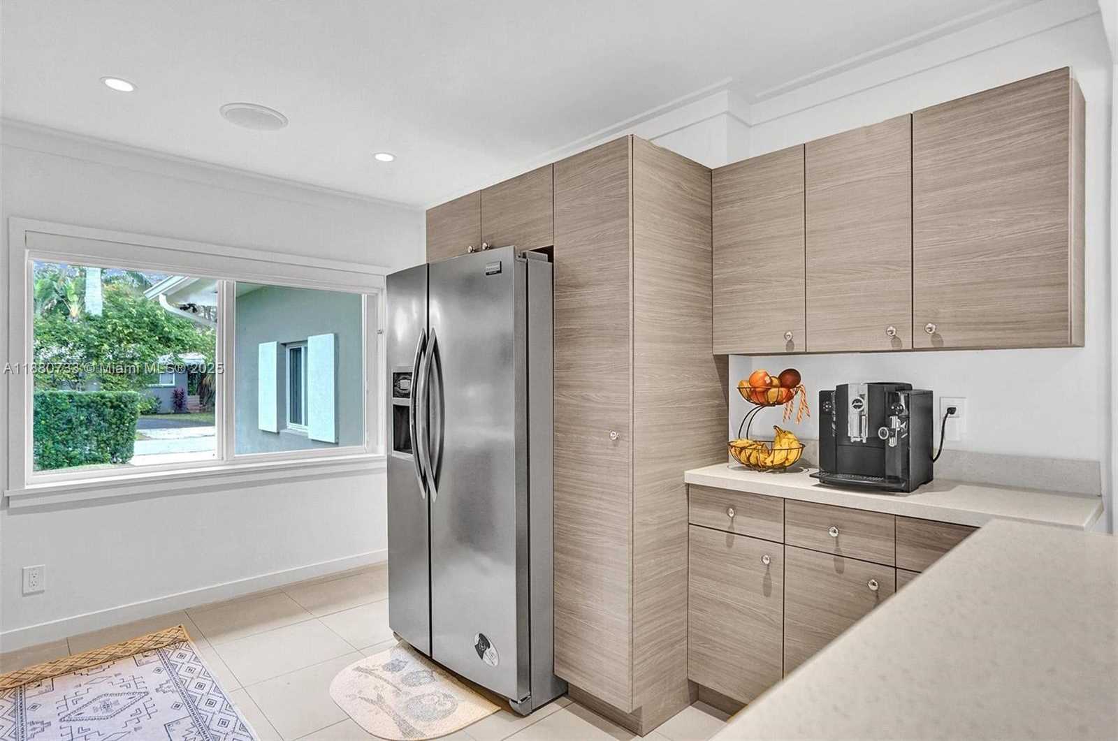Small Image of 11425 NORTH EAST 3RD AVE, Miami Number 12