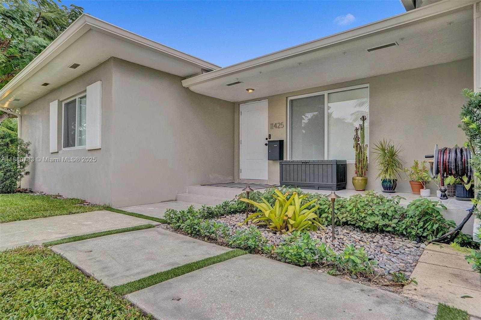 Small Image of 11425 NORTH EAST 3RD AVE, Miami Number 24