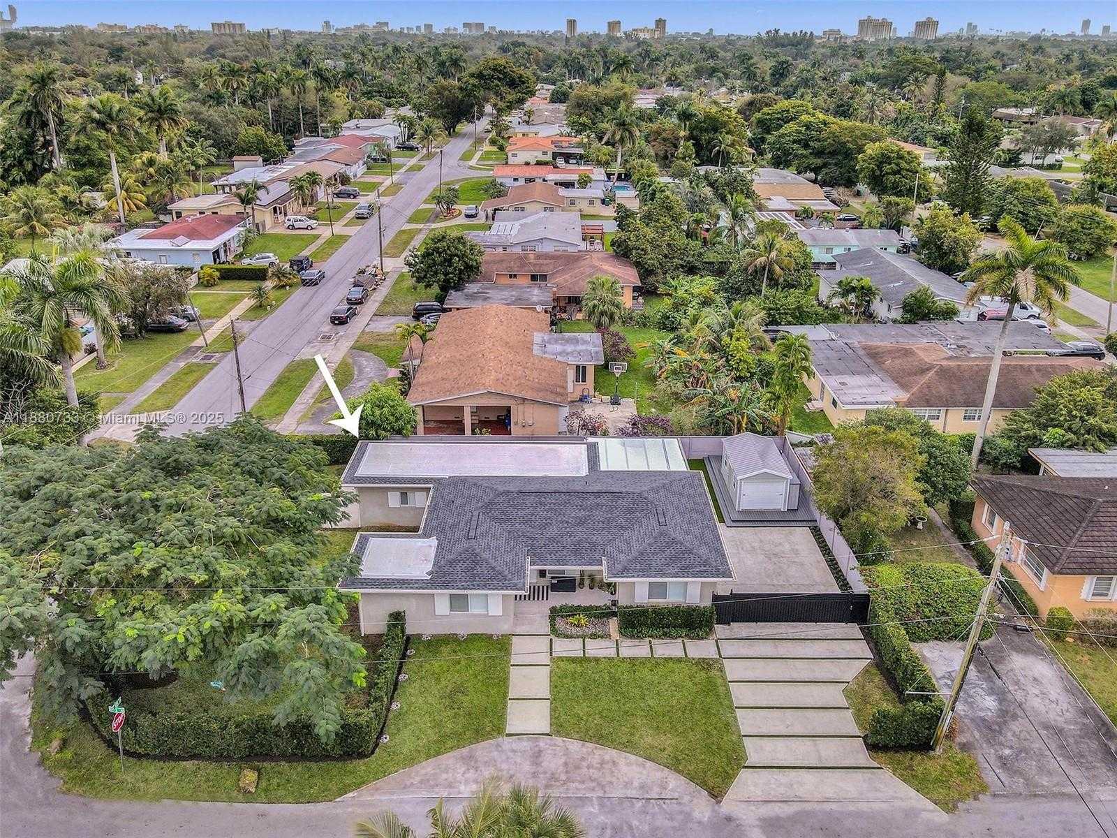 Small Image of 11425 NORTH EAST 3RD AVE, Miami Number 37