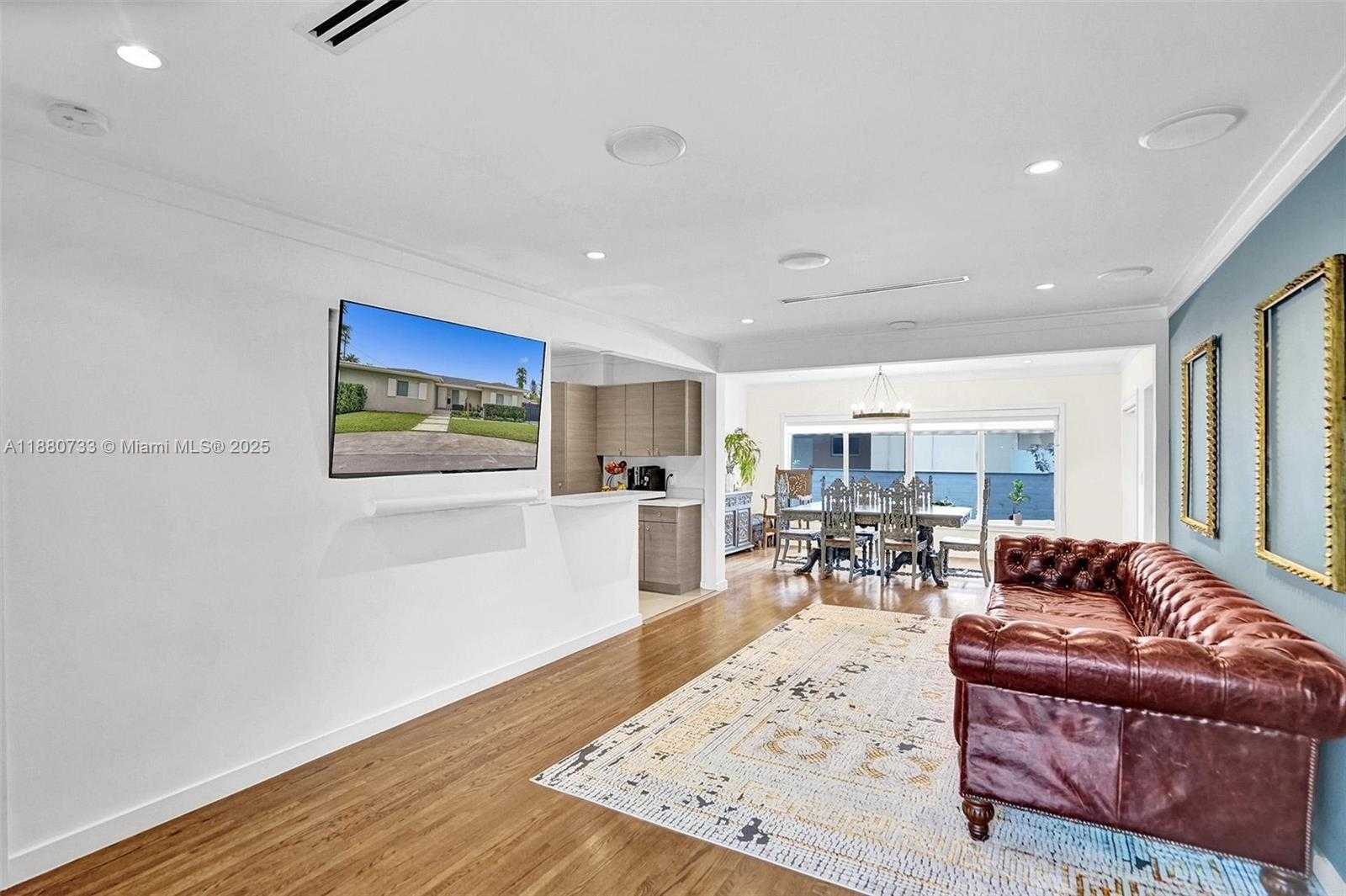 Small Image of 11425 NORTH EAST 3RD AVE, Miami Number 5