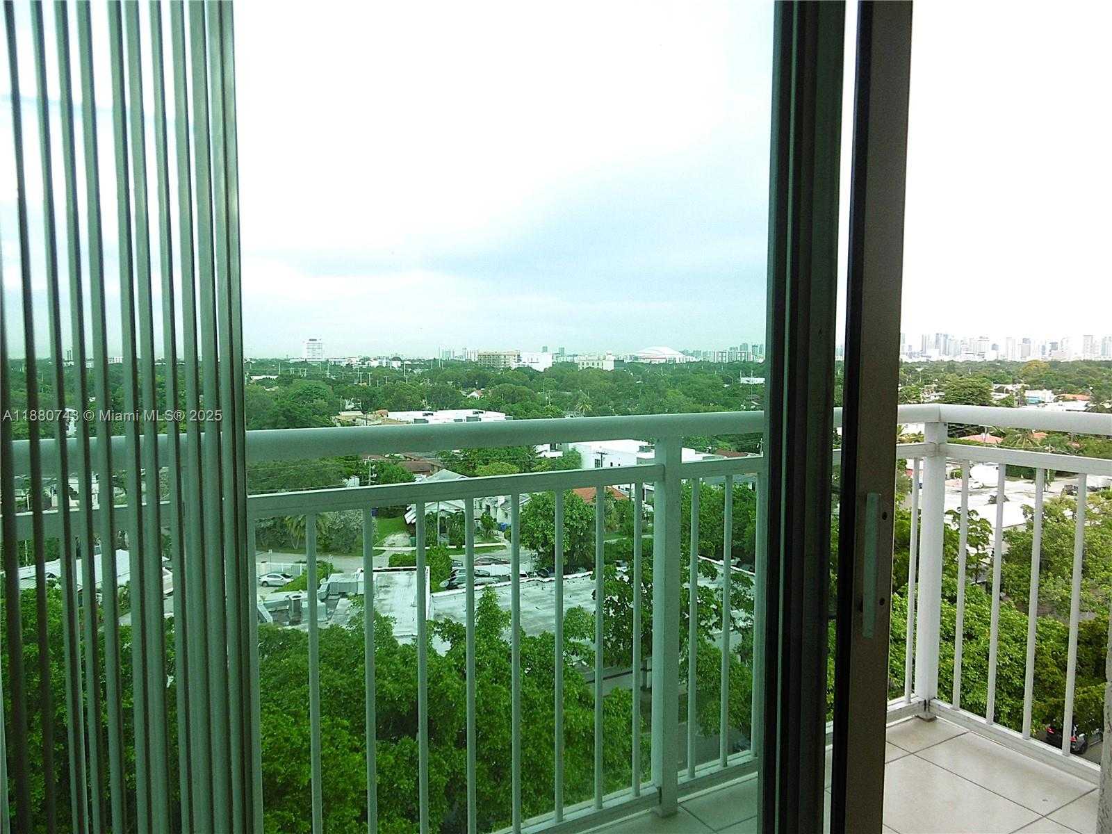 Small Image of 3000 CORAL WAY #819, Miami Number 16
