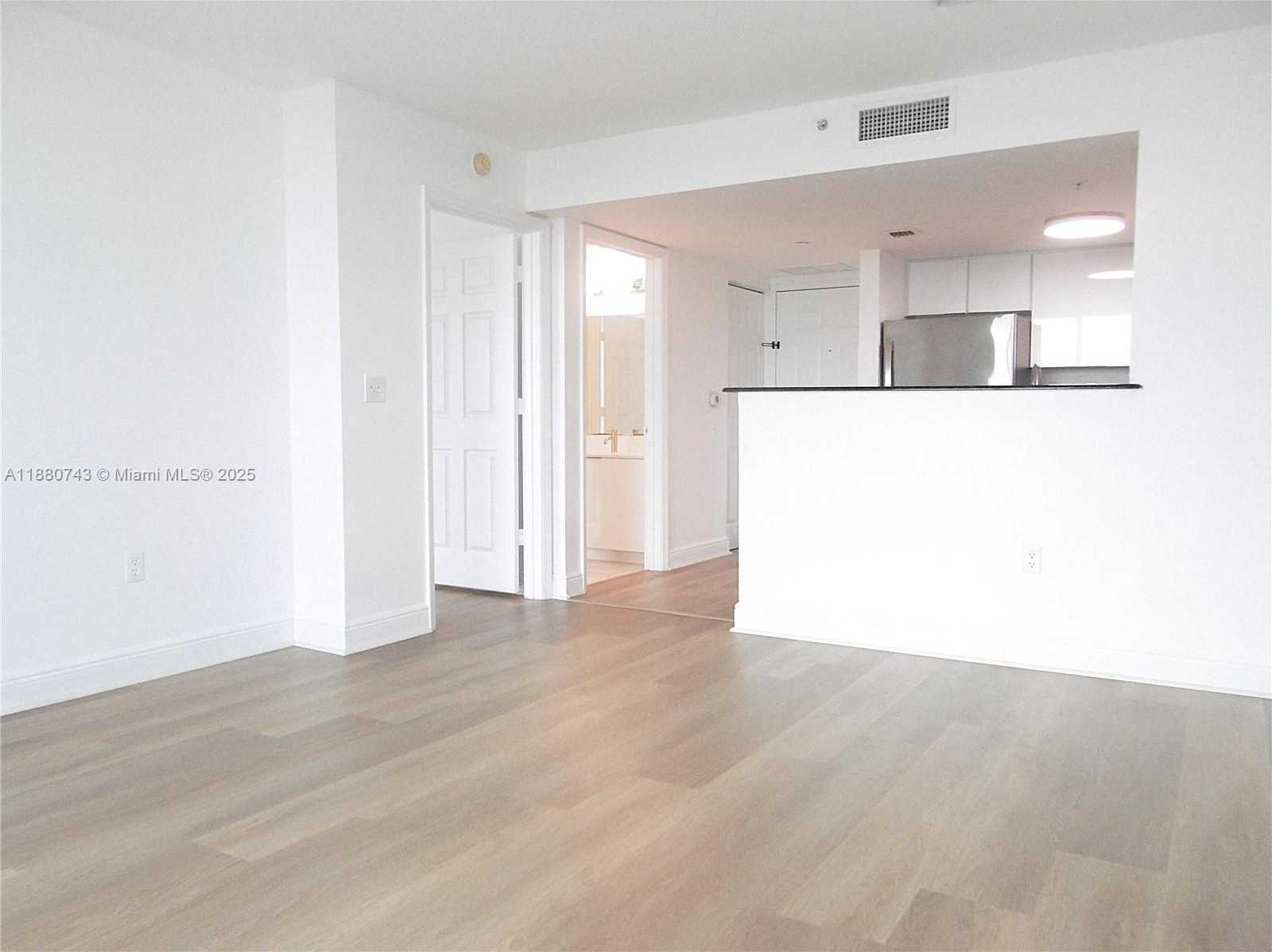 Small Image of 3000 CORAL WAY #819, Miami Number 17