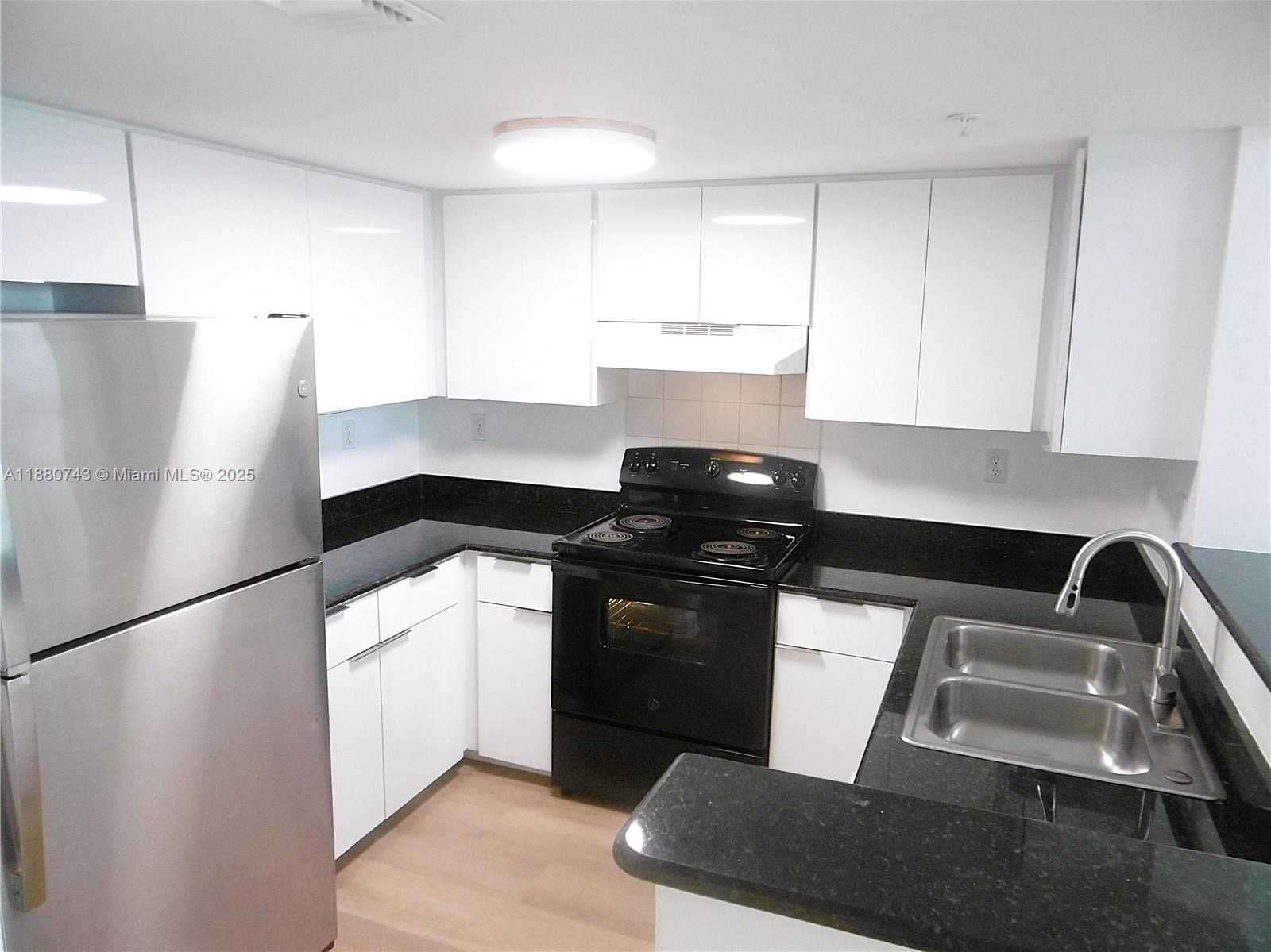 Small Image of 3000 CORAL WAY #819, Miami Number 8