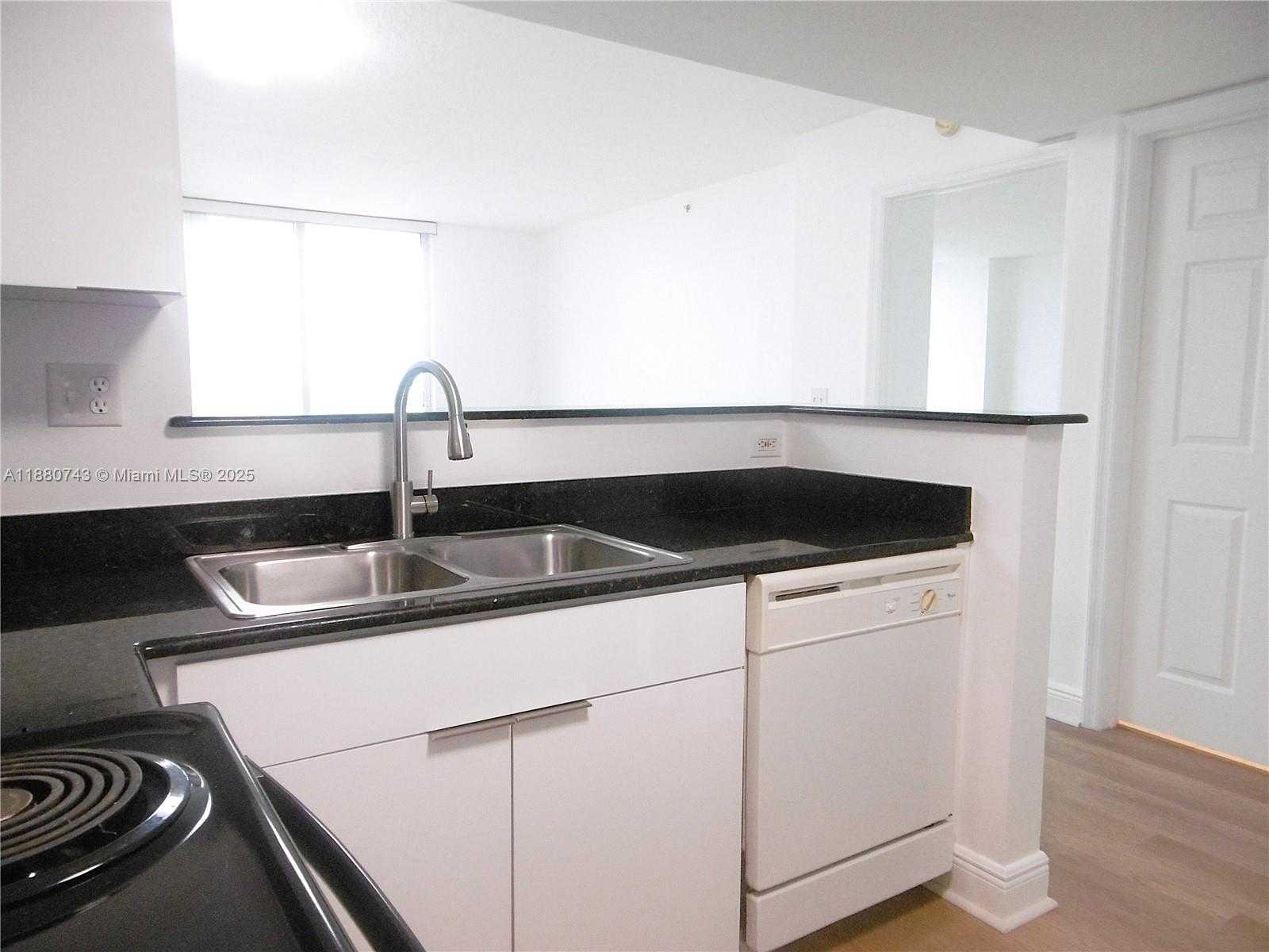 Small Image of 3000 CORAL WAY #819, Miami Number 9
