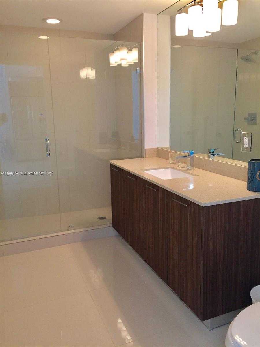 Small Image of 5300 PASEO BLVD #410, Doral Number 13