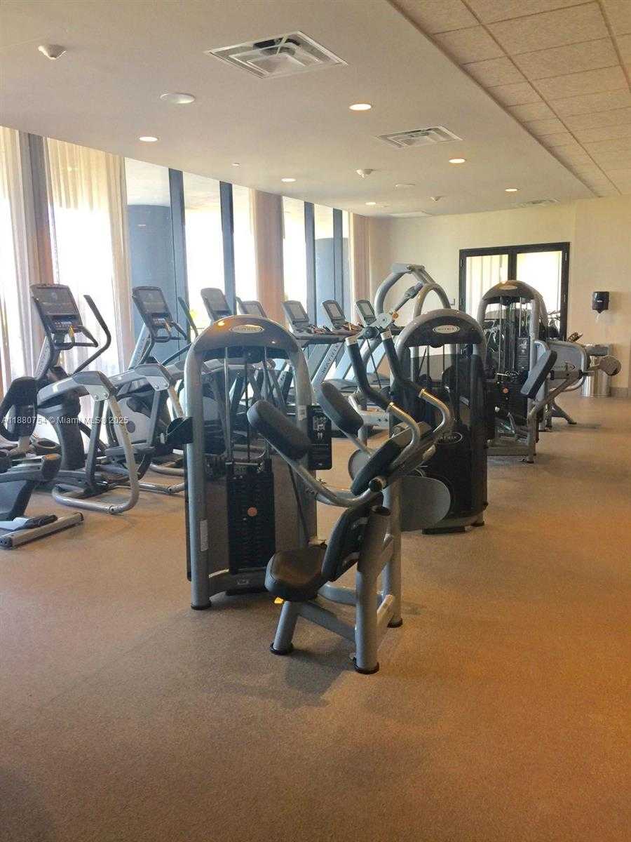 Small Image of 5300 PASEO BLVD #410, Doral Number 14