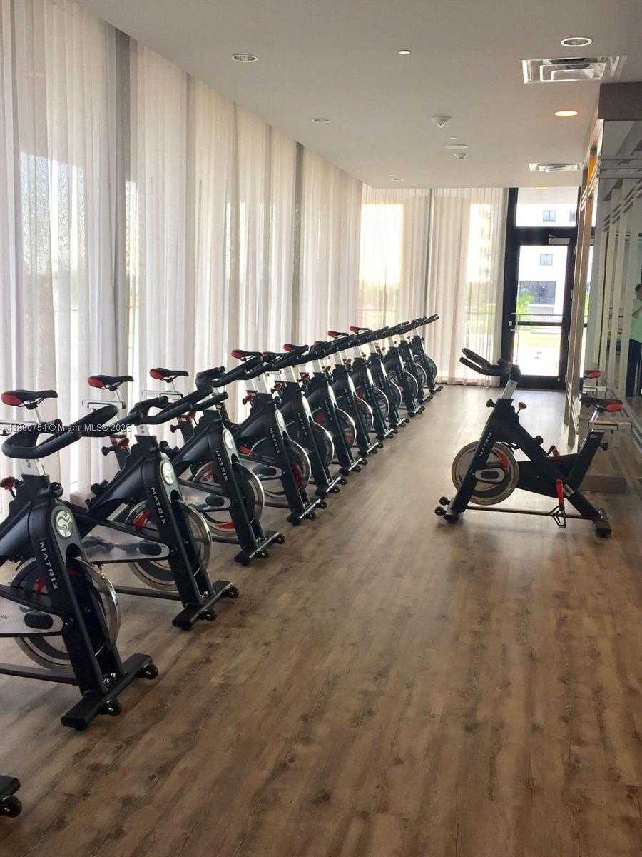 Small Image of 5300 PASEO BLVD #410, Doral Number 15