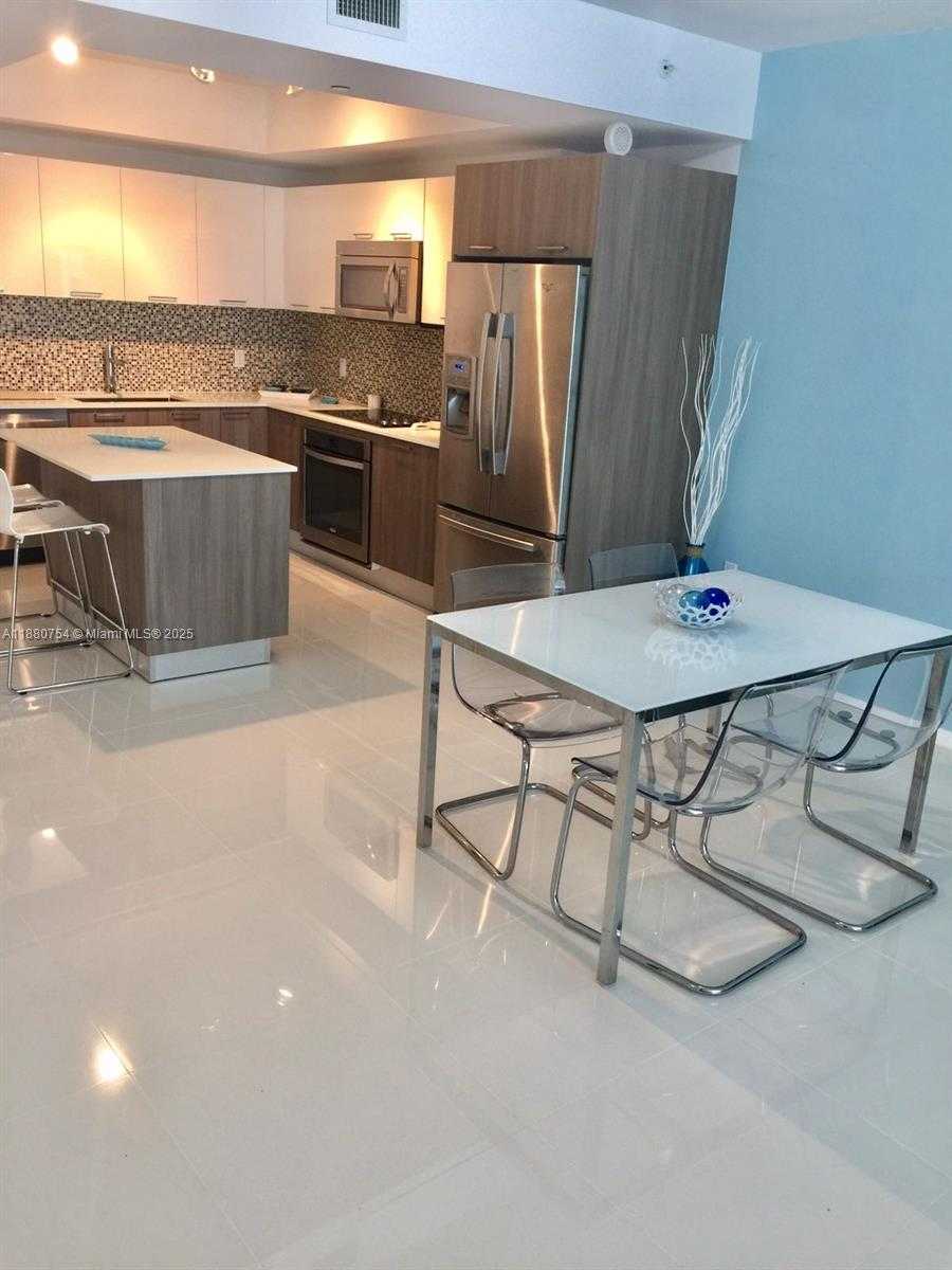 Small Image of 5300 PASEO BLVD #410, Doral Number 7