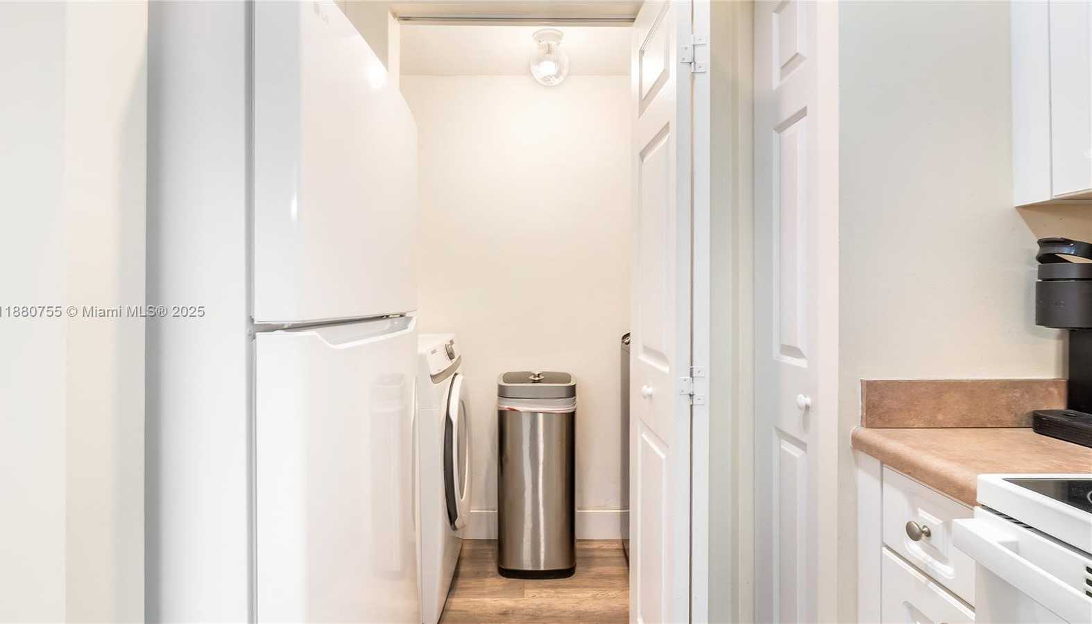 Small Image of 17100 NORTH BAY RD #1603, Sunny Isles Beach Number 10