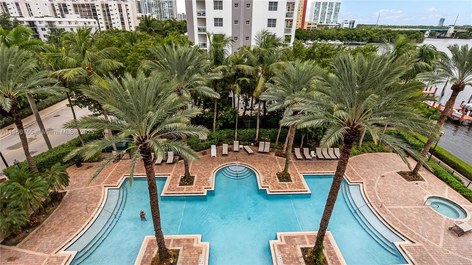 Small Image of 17100 NORTH BAY RD #1603, Sunny Isles Beach Number 14