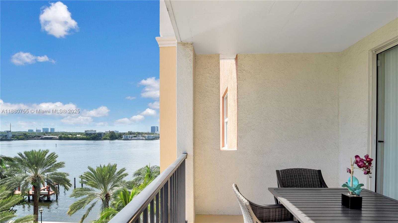 Small Image of 17100 NORTH BAY RD #1603, Sunny Isles Beach Number 3