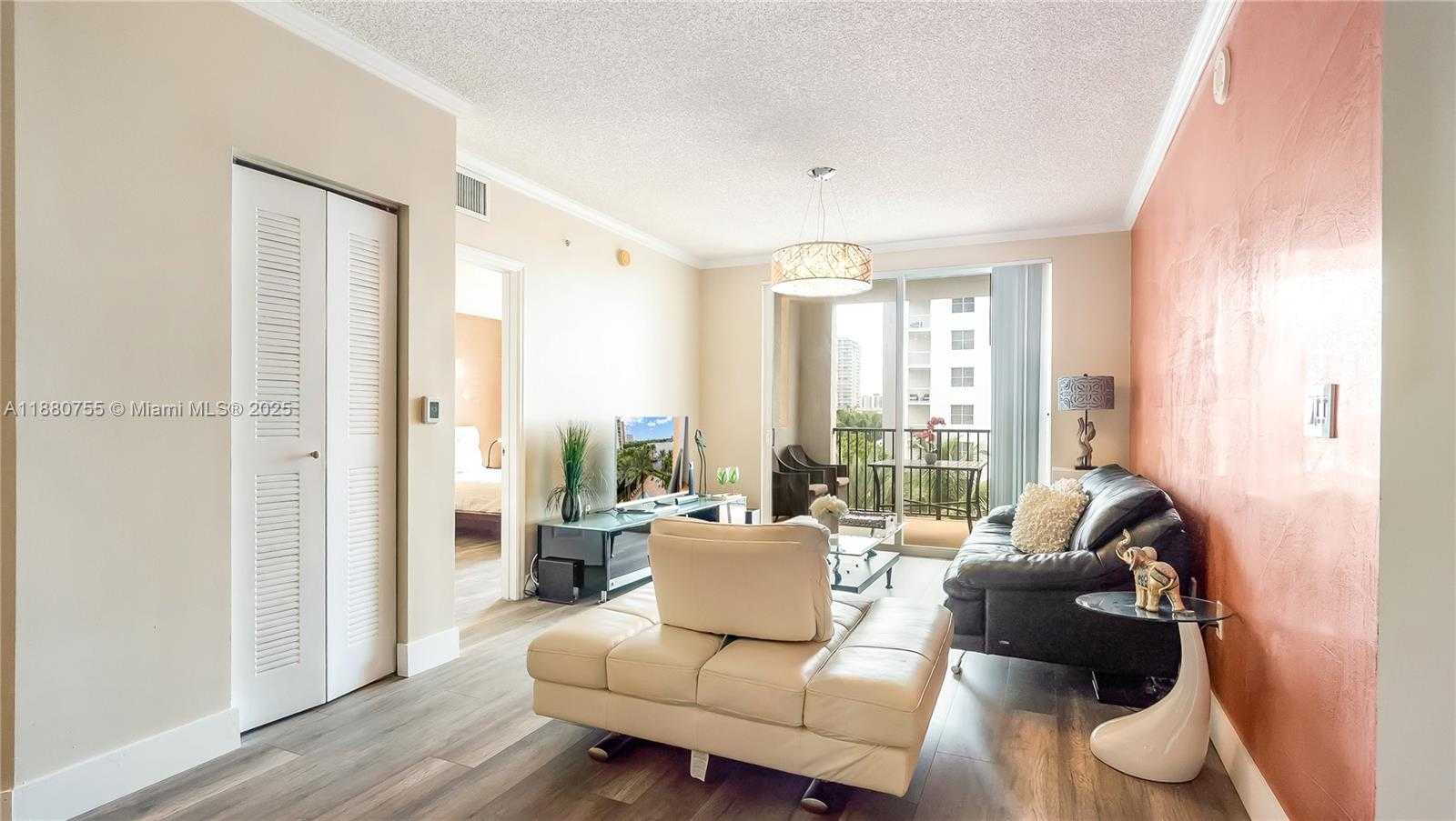 Small Image of 17100 NORTH BAY RD #1603, Sunny Isles Beach Number 6