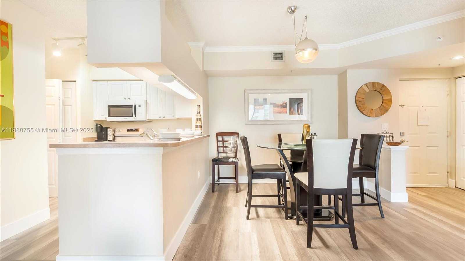 Small Image of 17100 NORTH BAY RD #1603, Sunny Isles Beach Number 8