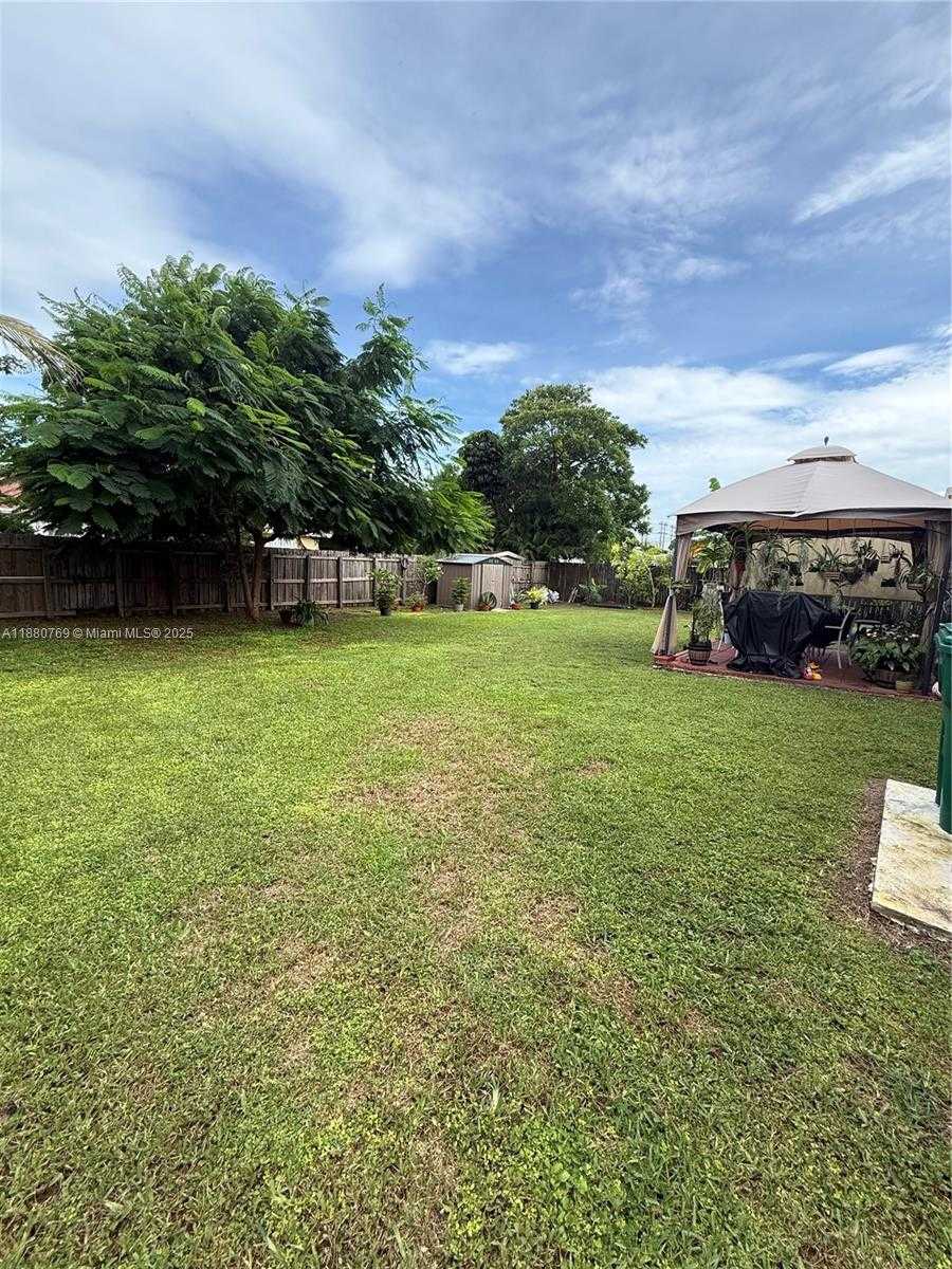 Small Image of 25835 SOUTH WEST 123RD AVE #25835, Homestead Number 12