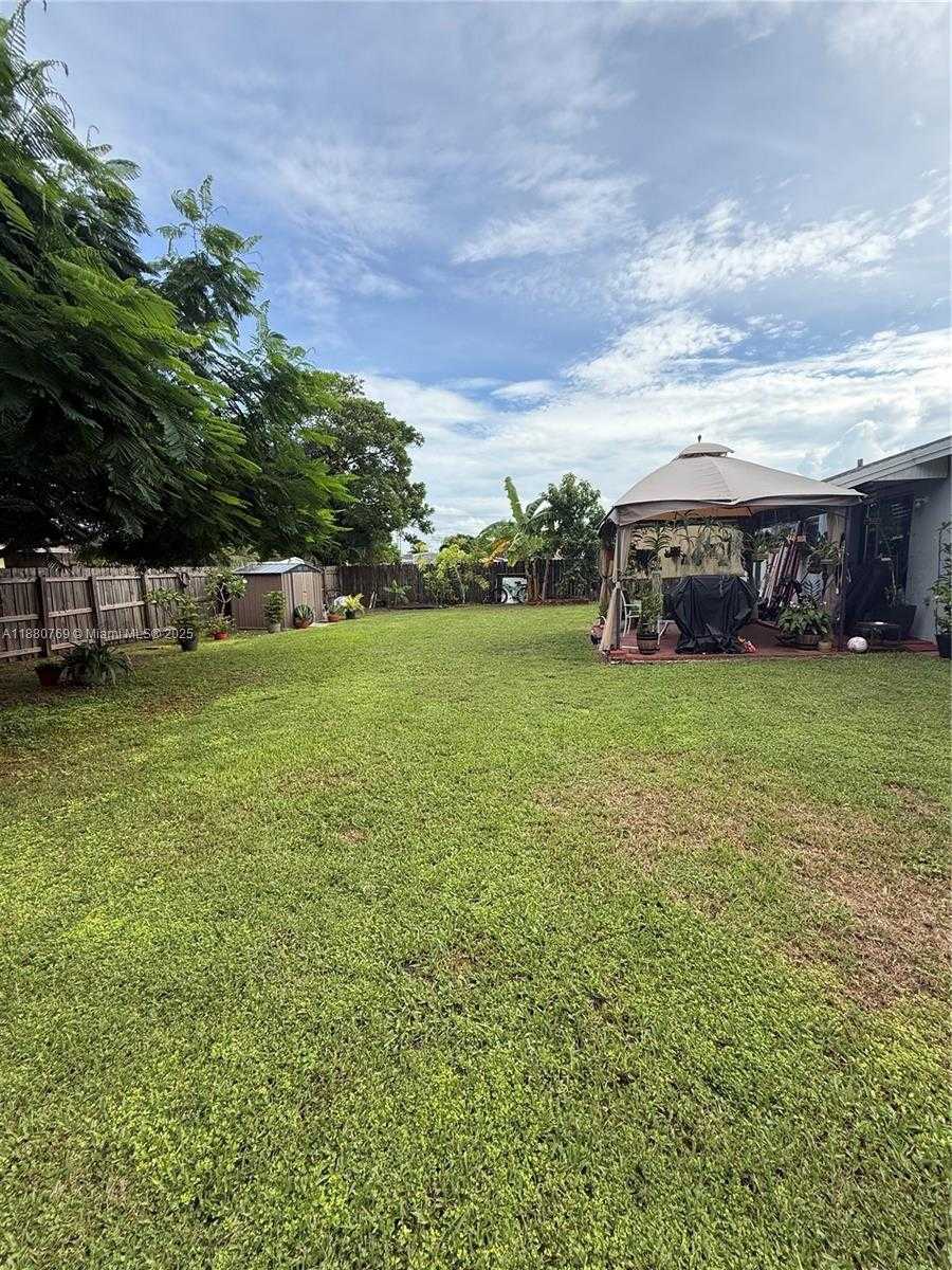 Small Image of 25835 SOUTH WEST 123RD AVE #25835, Homestead Number 13