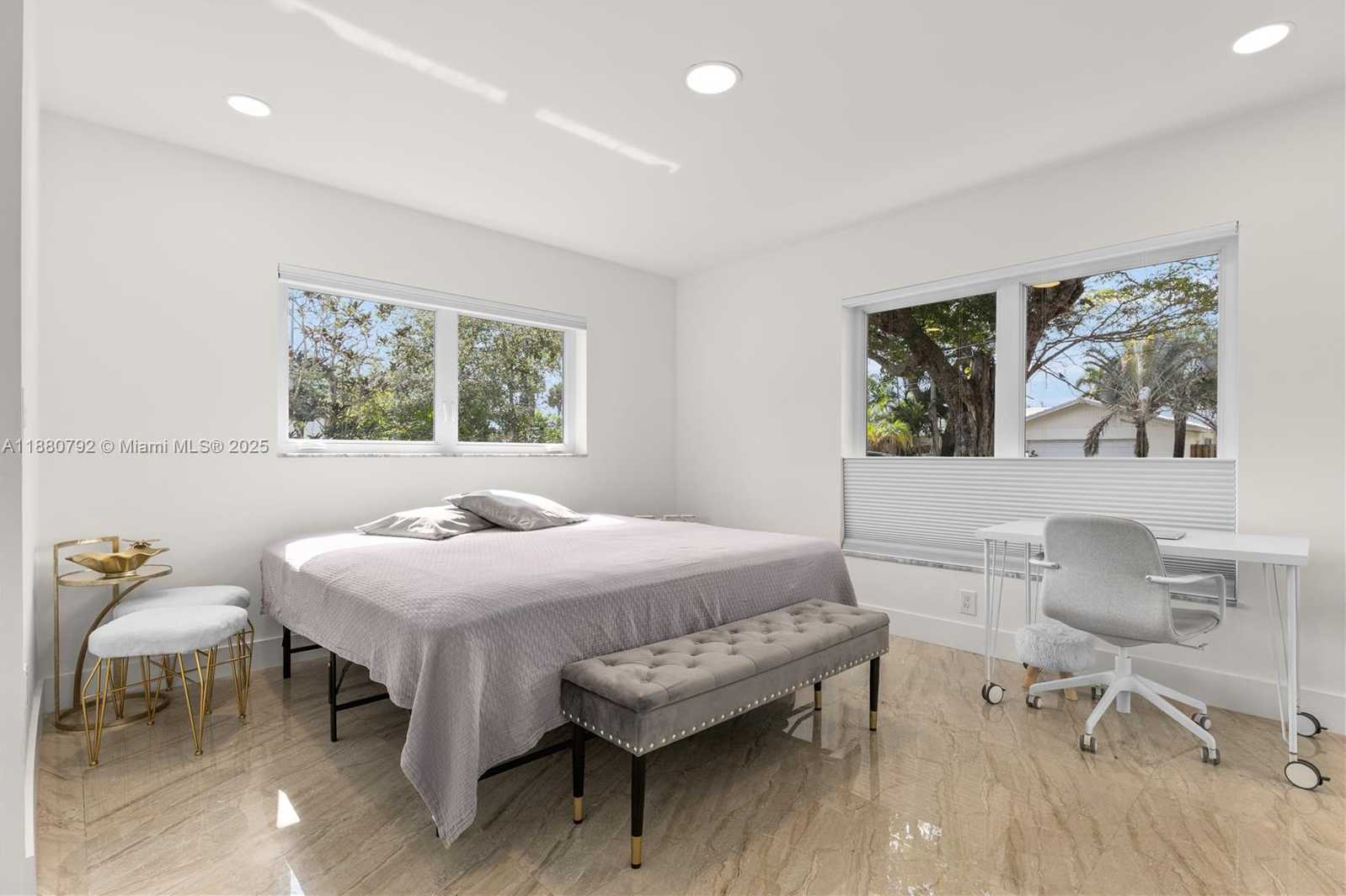 Small Image of 6895 PINEHURST DR, Hialeah Number 15
