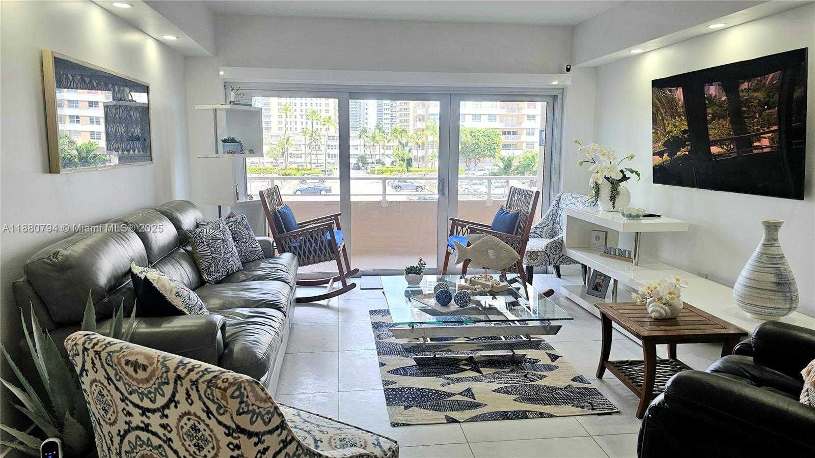 Small Image of 1980 SOUTH OCEAN DR #2K, Hallandale Beach Number 4