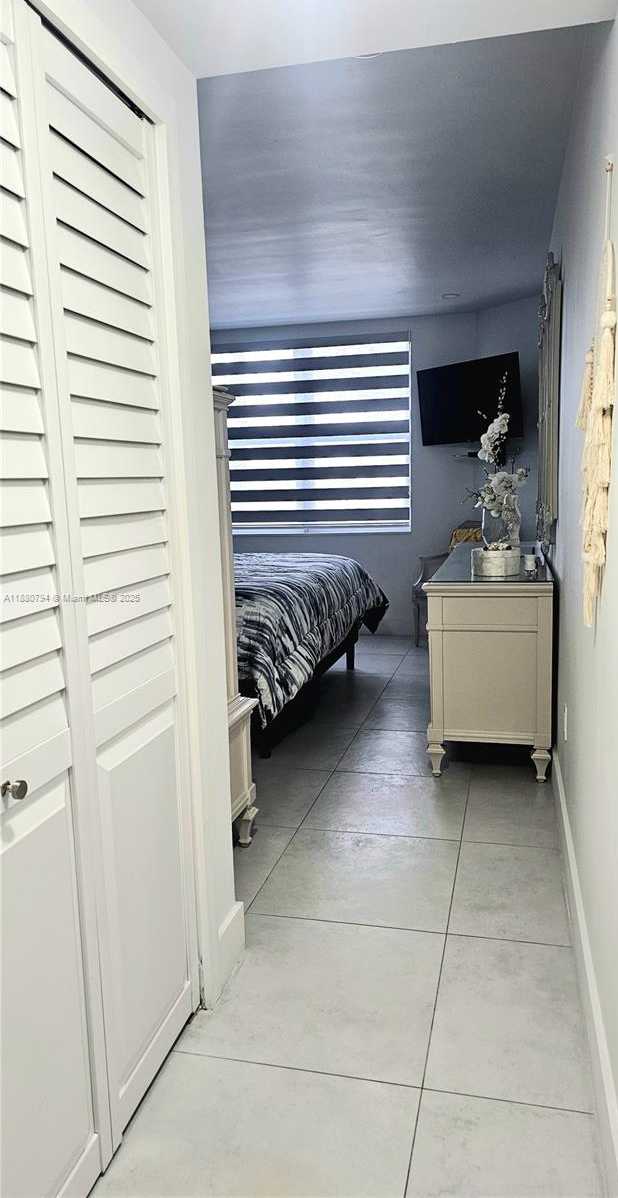 Small Image of 1980 SOUTH OCEAN DR #2K, Hallandale Beach Number 7