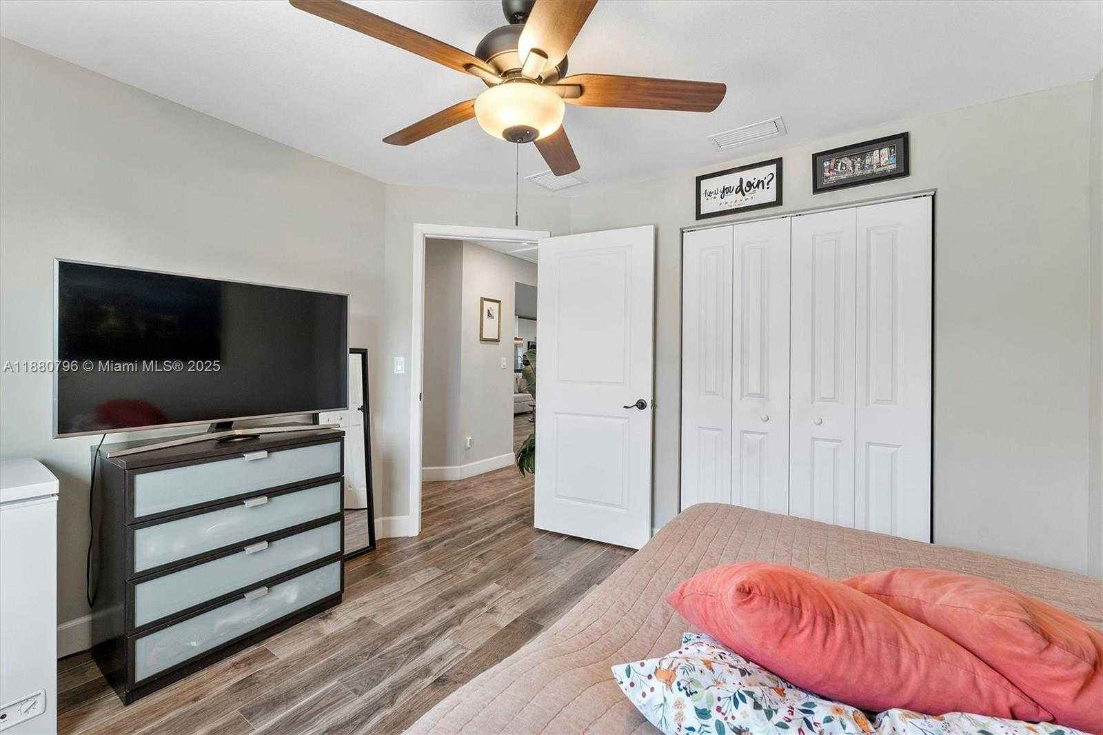 Small Image of 901 20TH ST #901, West Palm Beach Number 16