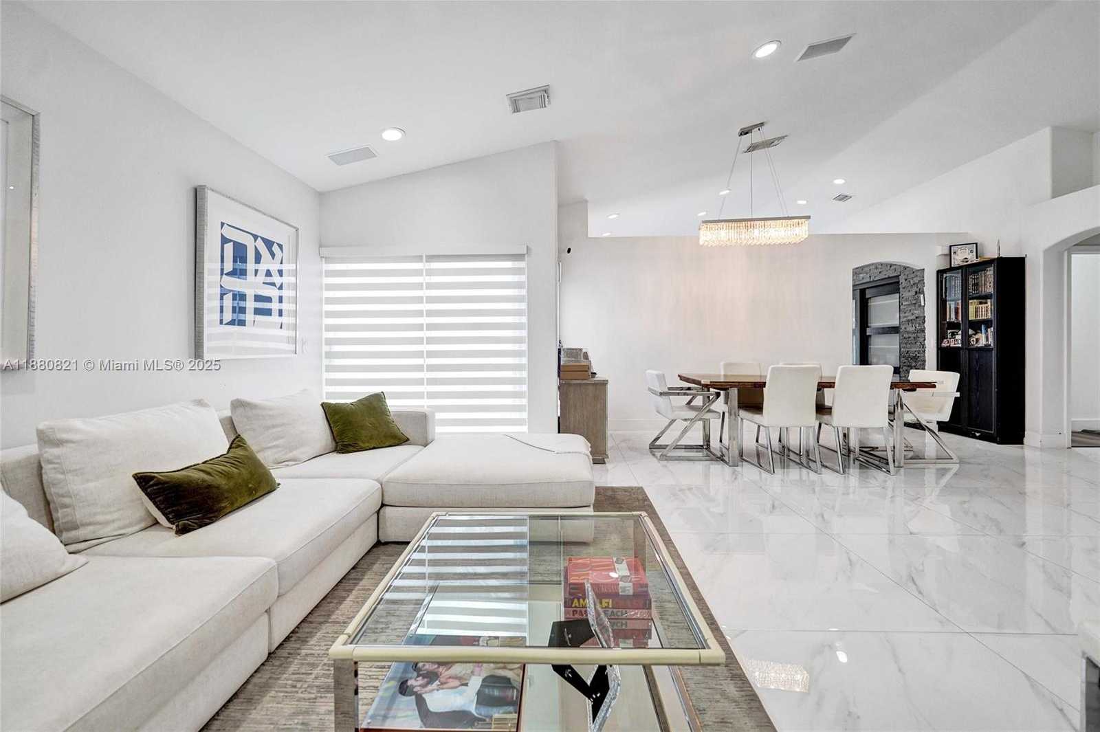 Small Image of 4955 SOUTH WEST 33RD AVE, Hollywood Number 33