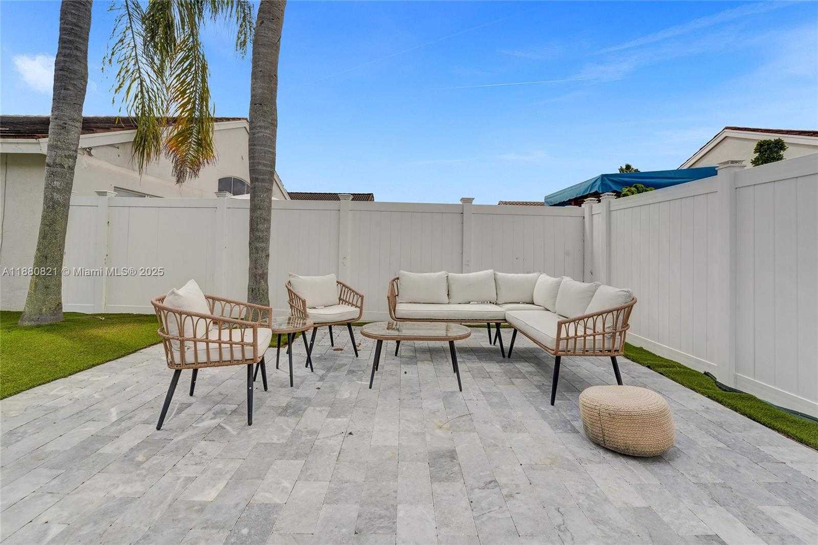 Small Image of 4955 SOUTH WEST 33RD AVE, Hollywood Number 35