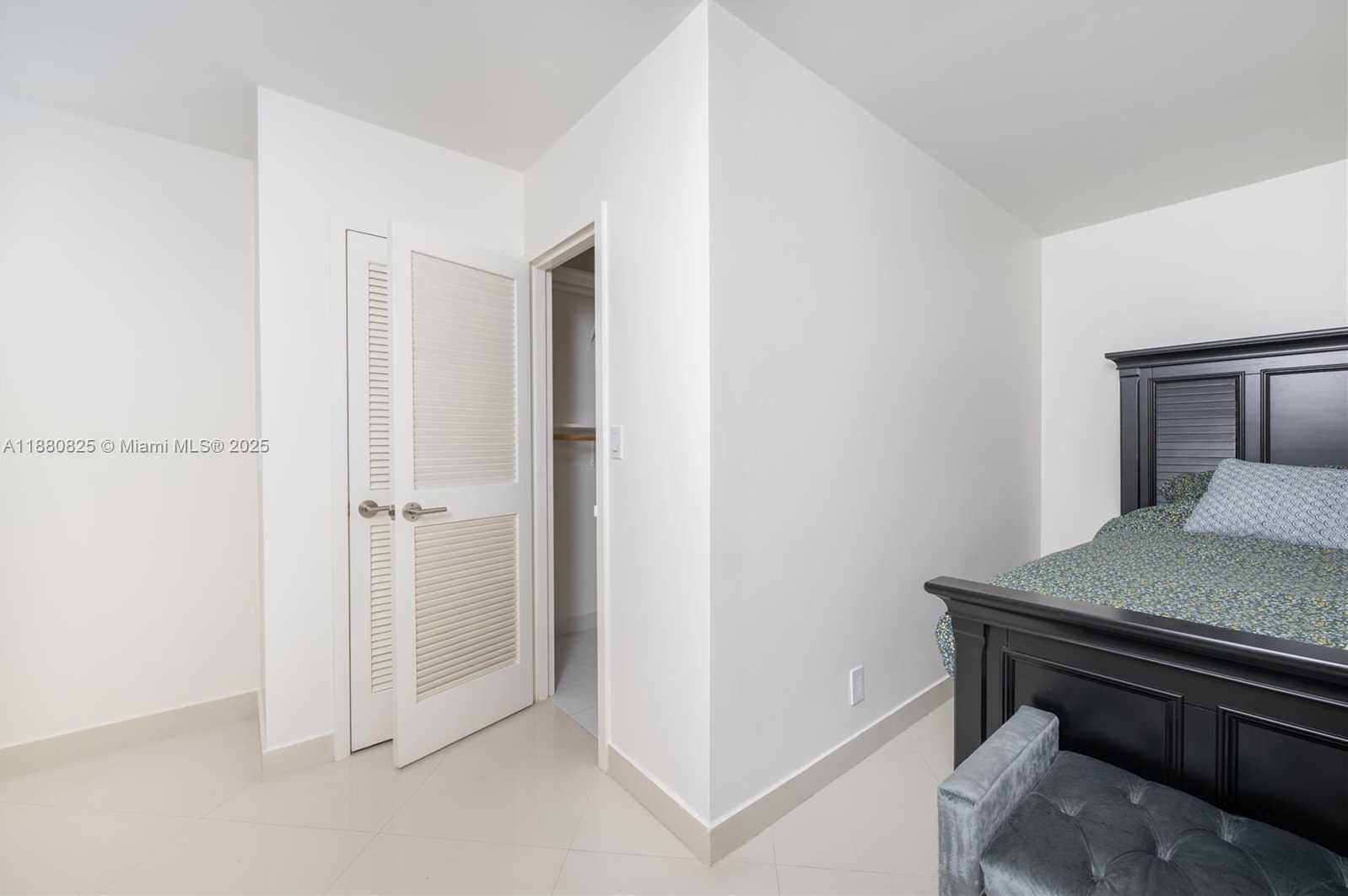 Small Image of 2030 SOUTH OCEAN DR #227, Hallandale Beach Number 17