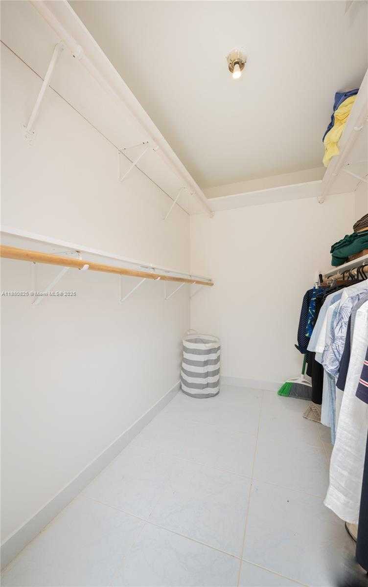 Small Image of 2030 SOUTH OCEAN DR #227, Hallandale Beach Number 19