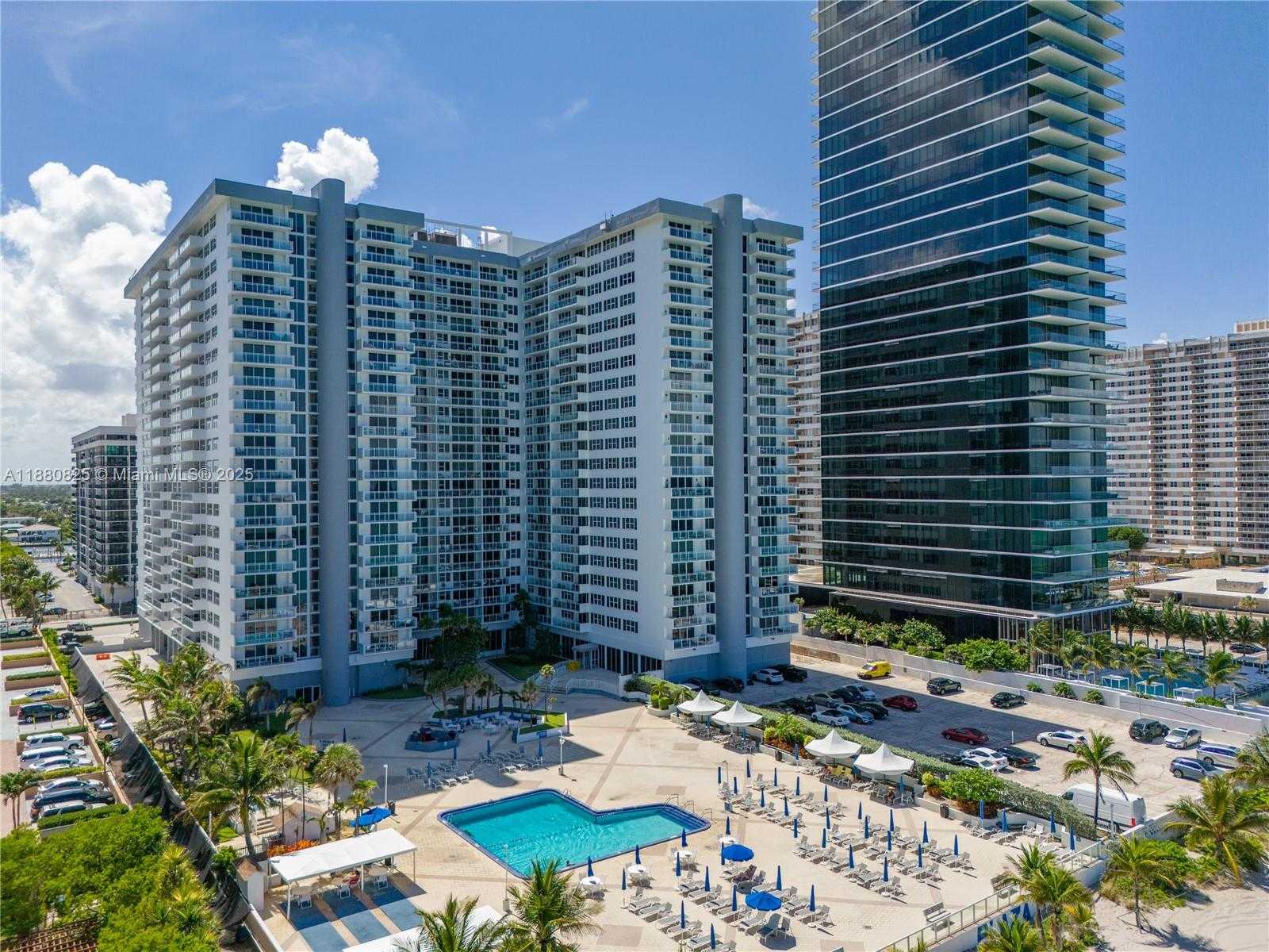 Small Image of 2030 SOUTH OCEAN DR #227, Hallandale Beach Number 2
