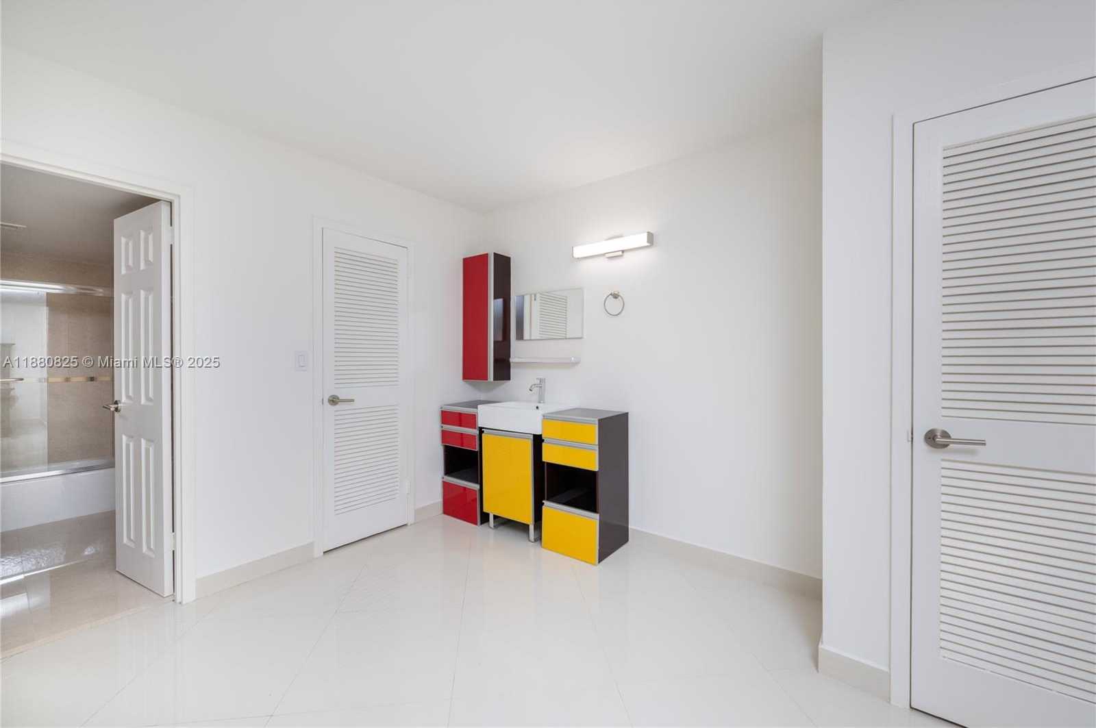 Small Image of 2030 SOUTH OCEAN DR #227, Hallandale Beach Number 21