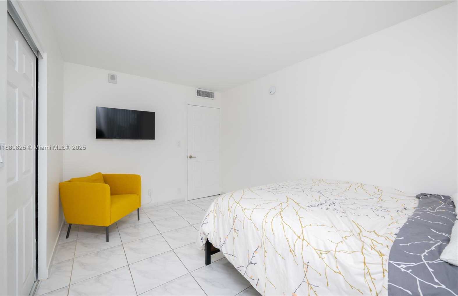 Small Image of 2030 SOUTH OCEAN DR #227, Hallandale Beach Number 31