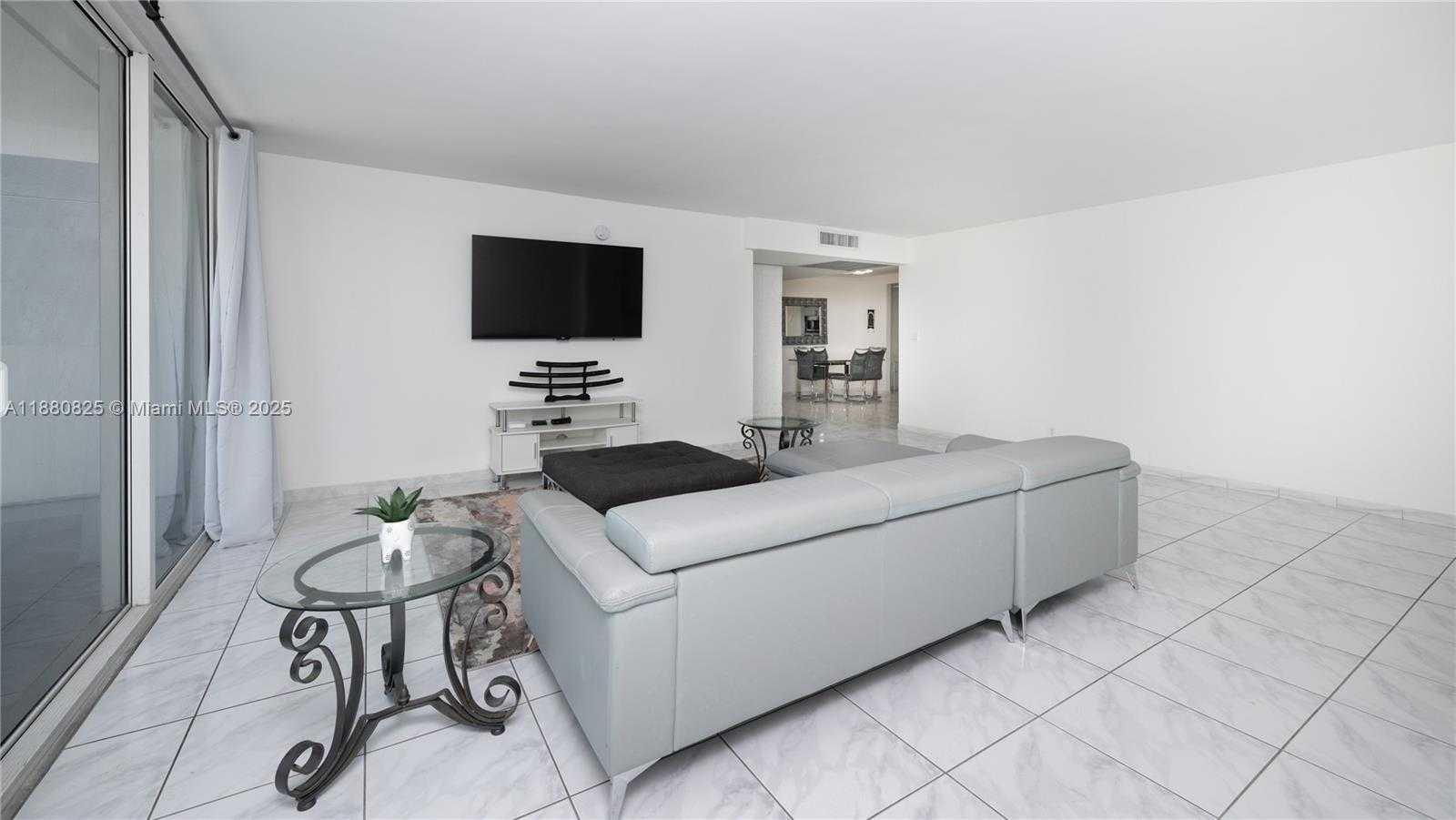 Small Image of 2030 SOUTH OCEAN DR #227, Hallandale Beach Number 5