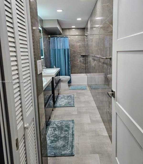 Small Image of 500 THREE ISLANDS BLVD #808, Hallandale Beach Number 13