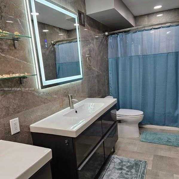 Small Image of 500 THREE ISLANDS BLVD #808, Hallandale Beach Number 14