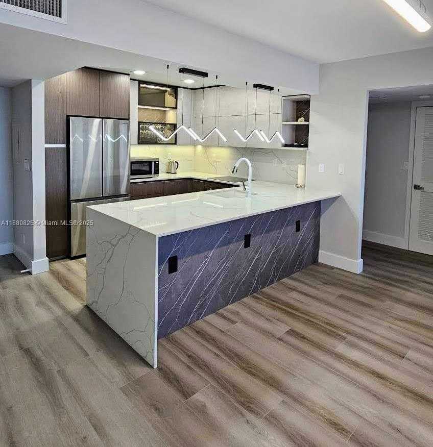 Small Image of 500 THREE ISLANDS BLVD #808, Hallandale Beach Number 5