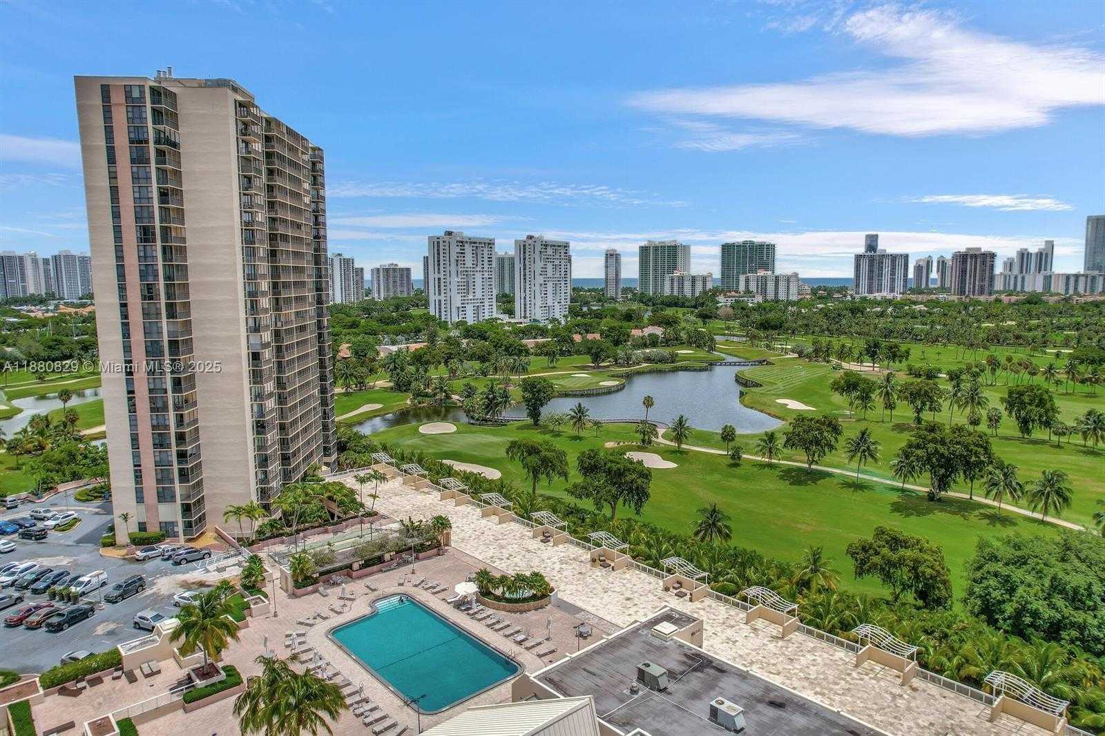 Small Image of 20301 WEST COUNTRY CLUB DR #2522, Aventura Number 2
