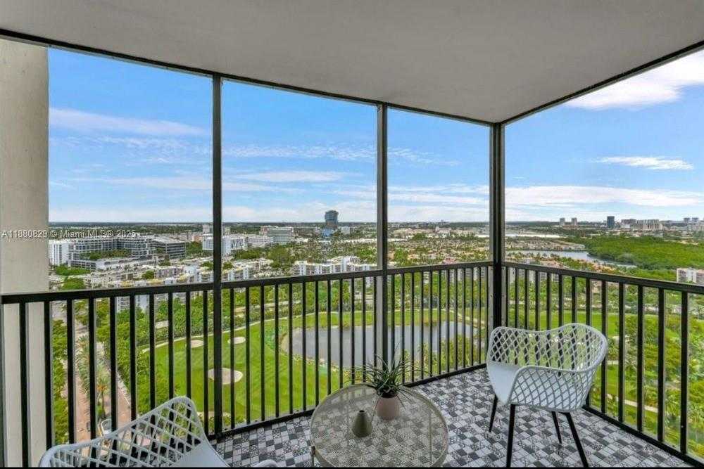 Small Image of 20301 WEST COUNTRY CLUB DR #2522, Aventura Number 5