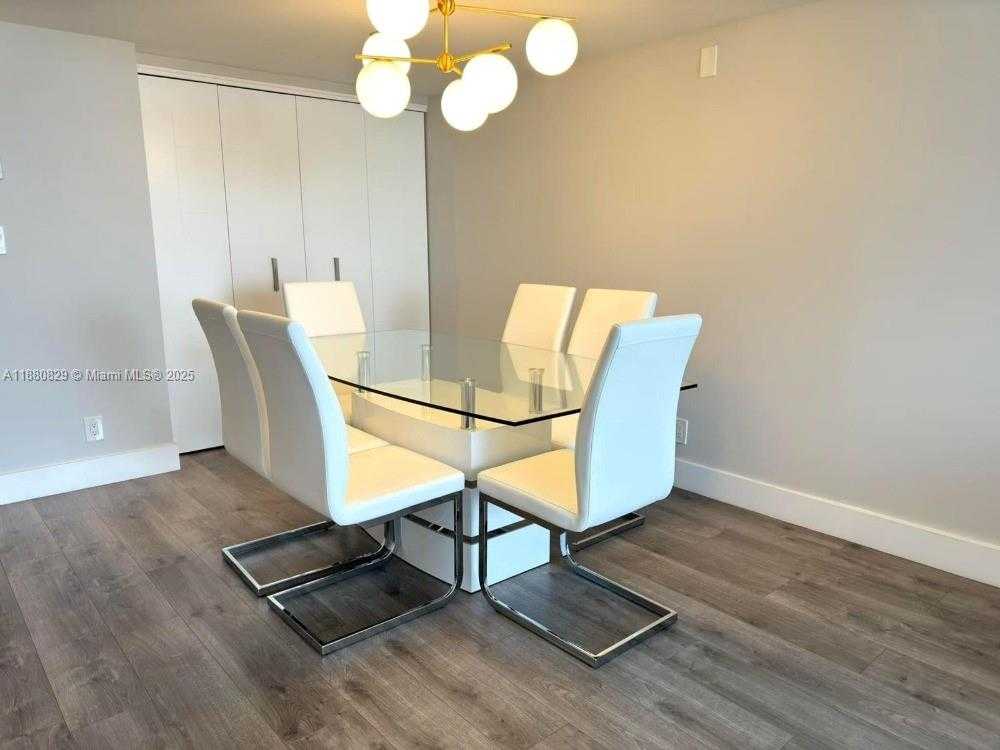 Small Image of 20301 WEST COUNTRY CLUB DR #2522, Aventura Number 8