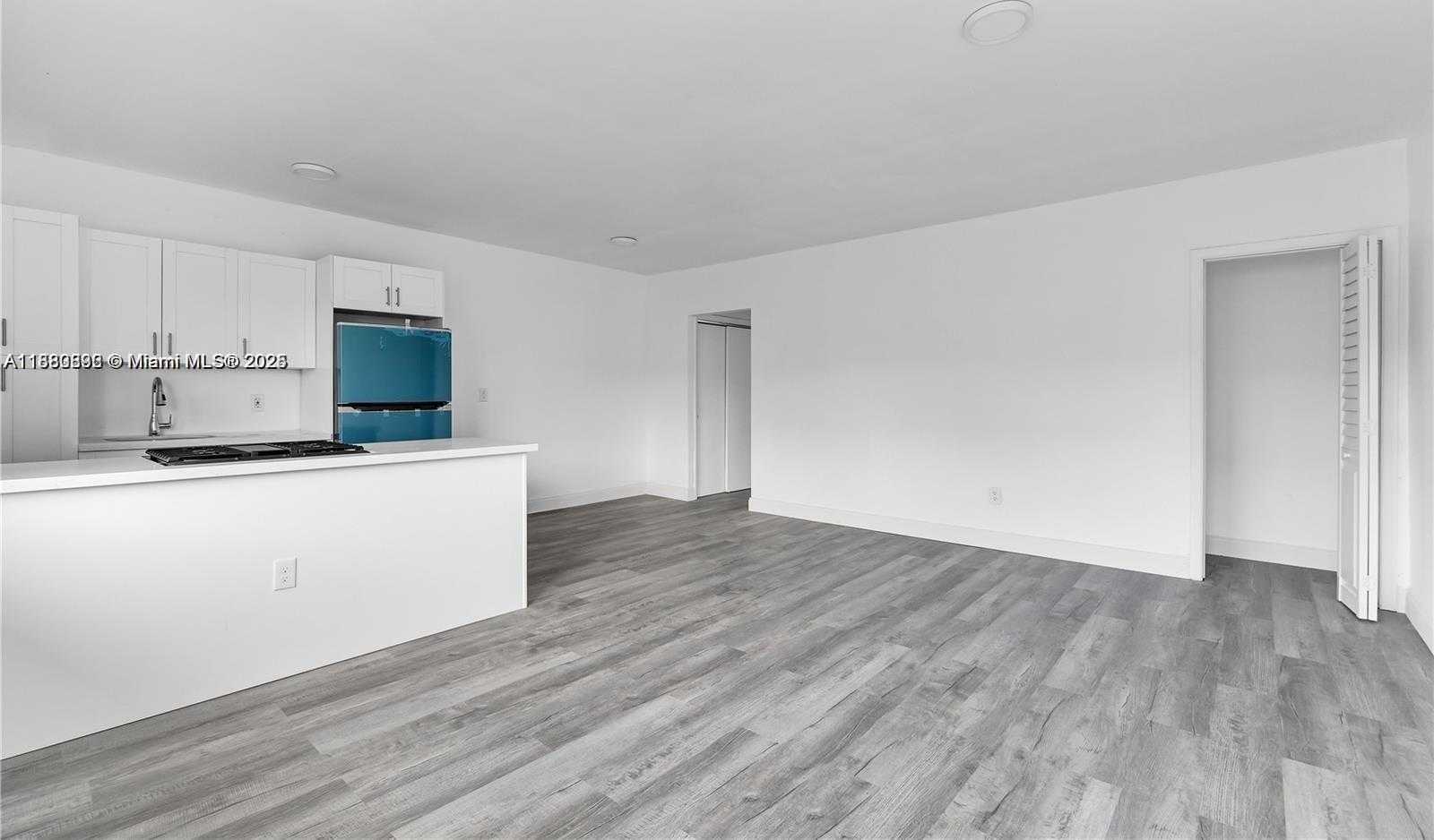 Small Image of 780 73RD ST #7, Miami Beach Number 3