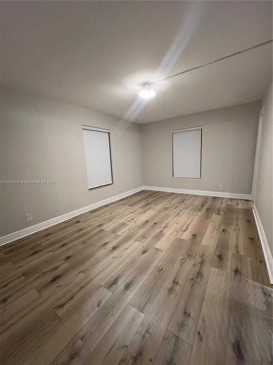 Small Image of 5201 GENEVA WAY #110, Doral Number 24