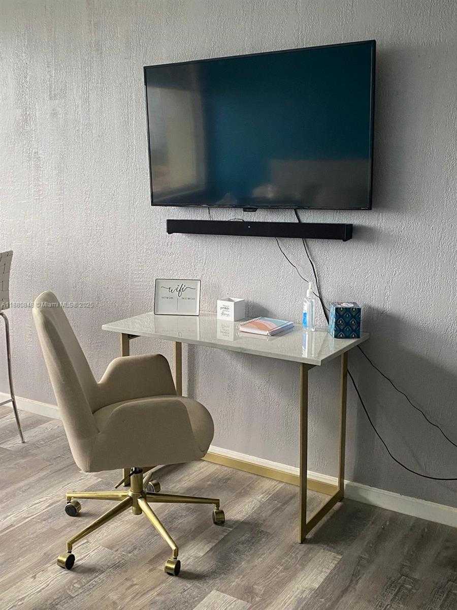 Small Image of 19201 COLLINS AVE #1027, Sunny Isles Beach Number 8