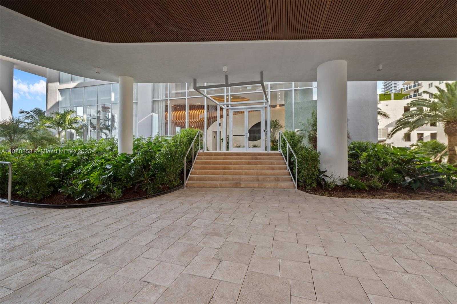 Small Image of 700 NORTH EAST 24TH ST #2004, Miami Number 4