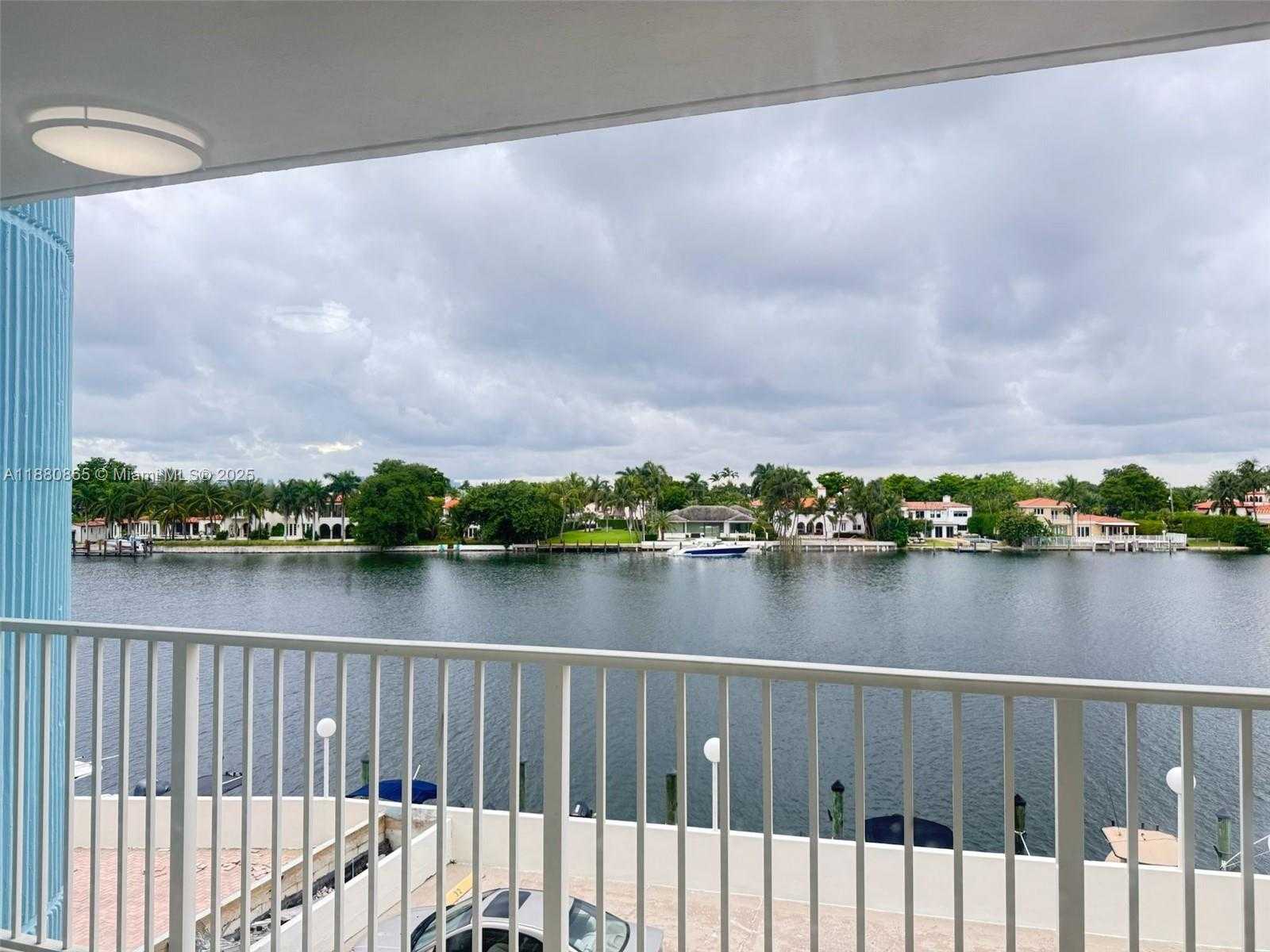 Small Image of 5838 COLLINS AVE #2A, Miami Beach Number 13
