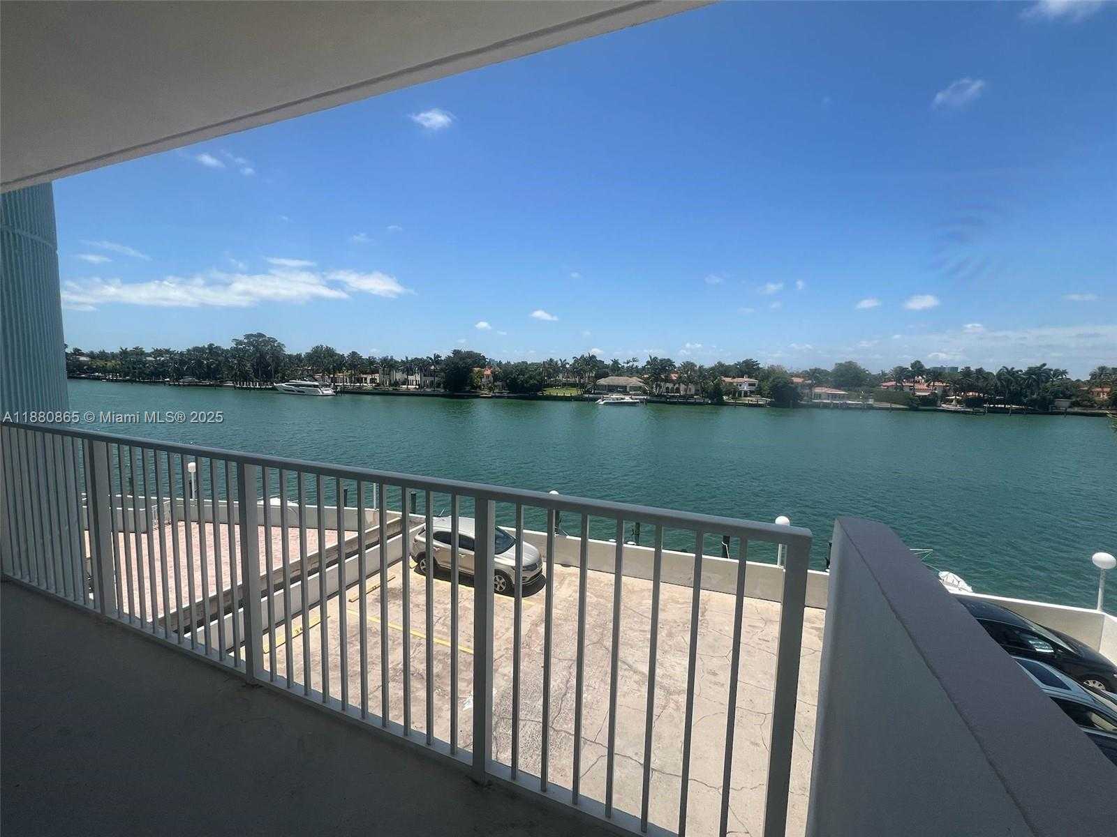 Small Image of 5838 COLLINS AVE #2A, Miami Beach Number 14