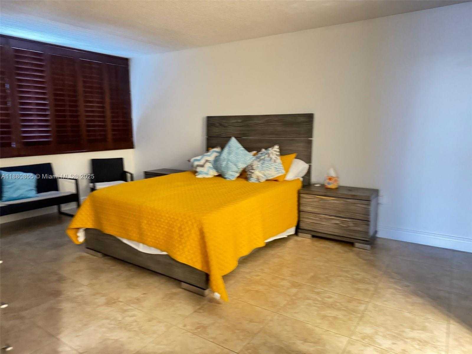 Small Image of 5838 COLLINS AVE #2A, Miami Beach Number 7