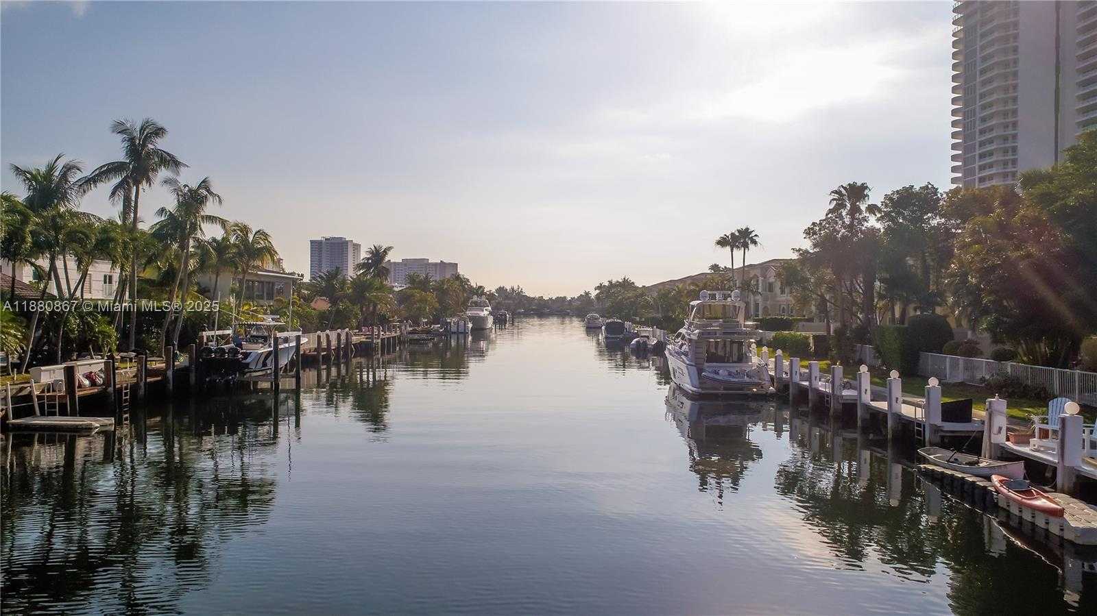 Small Image of 3705 NORTH EAST 214 ST #13, Aventura Number 2