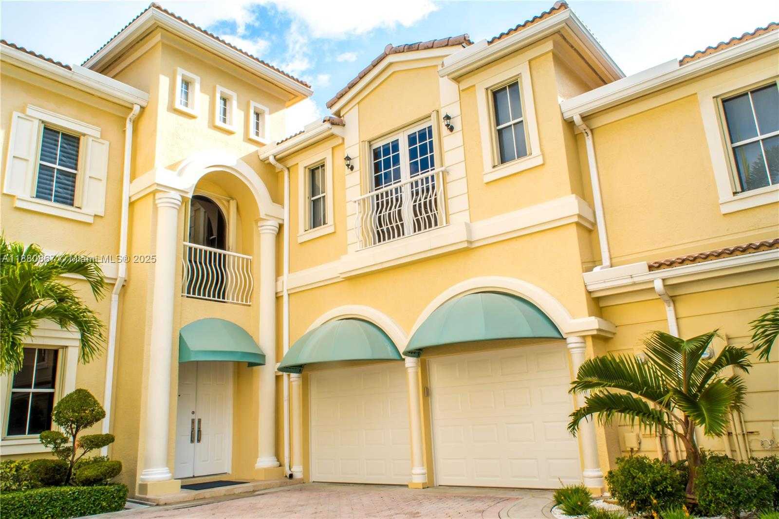 Small Image of 3705 NORTH EAST 214 ST #13, Aventura Number 23