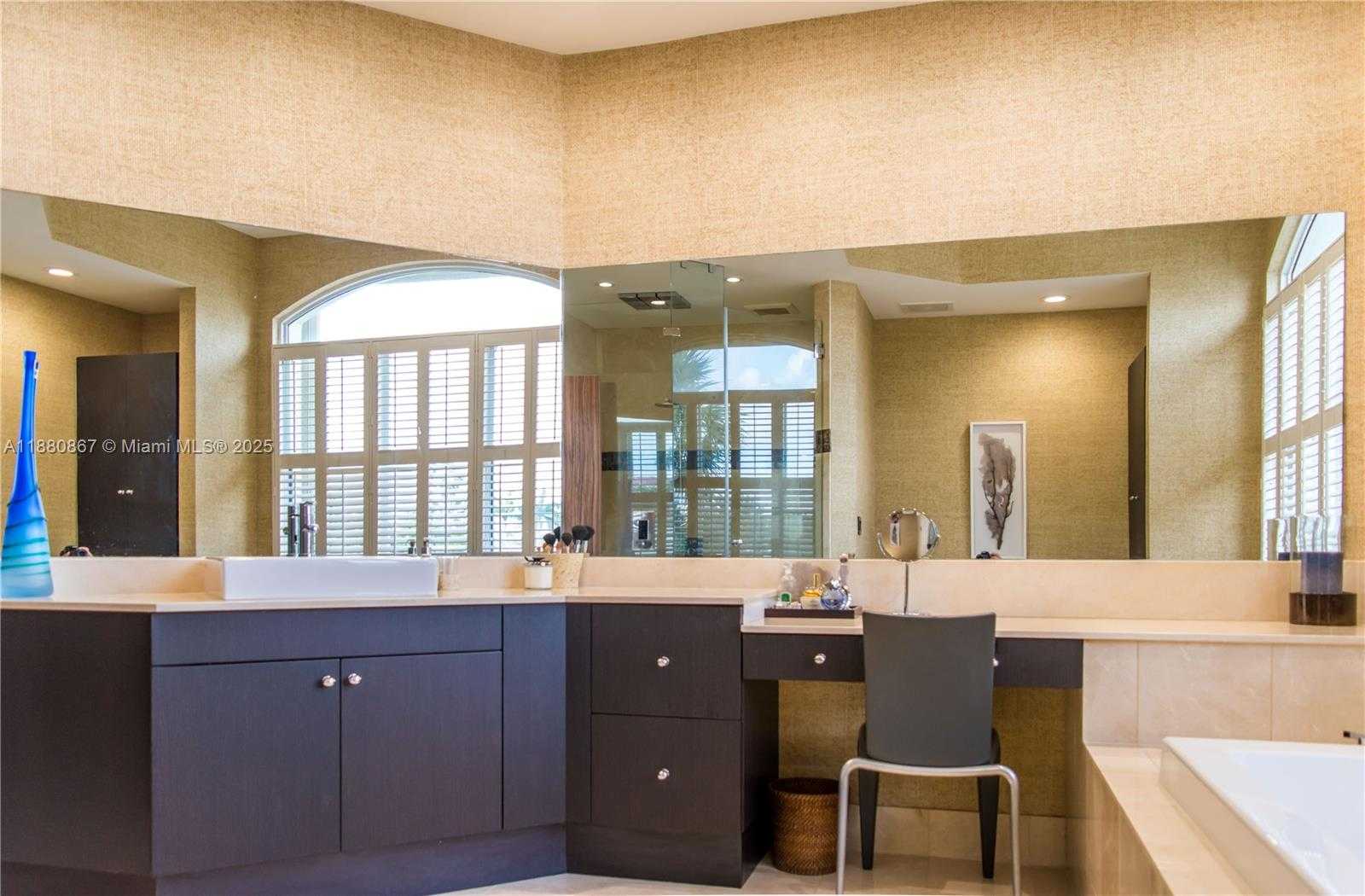Small Image of 3705 NORTH EAST 214 ST #13, Aventura Number 31